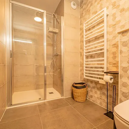 Perle Blanche - Brand New 2 Bedroom Apartment Perfectly Located Chamonix Exterior photo